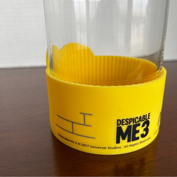 MINIONS DRINKING GLASSES 2017 MCDONALD'S UNIVERSAL STUDIO DESPICABLE ME 3 MOVIE - Picture 8 of 14